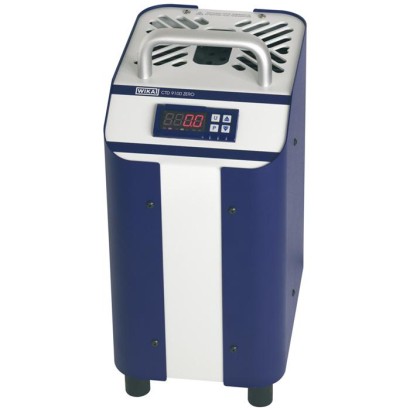 Temperature dry well calibrator
